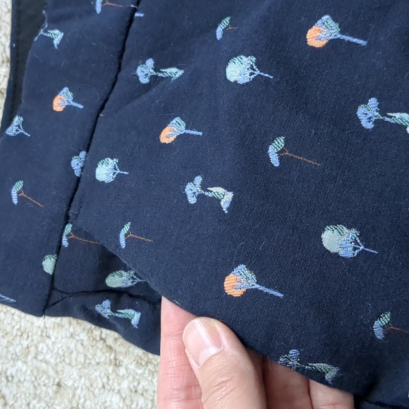 Ann Taylor Devin cut navy embroidered ankle pants, size 2P - Picture 5 of 5